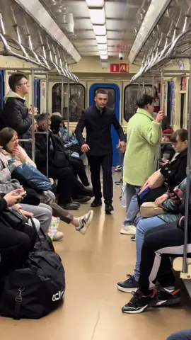 Никита челентано в метро 😂