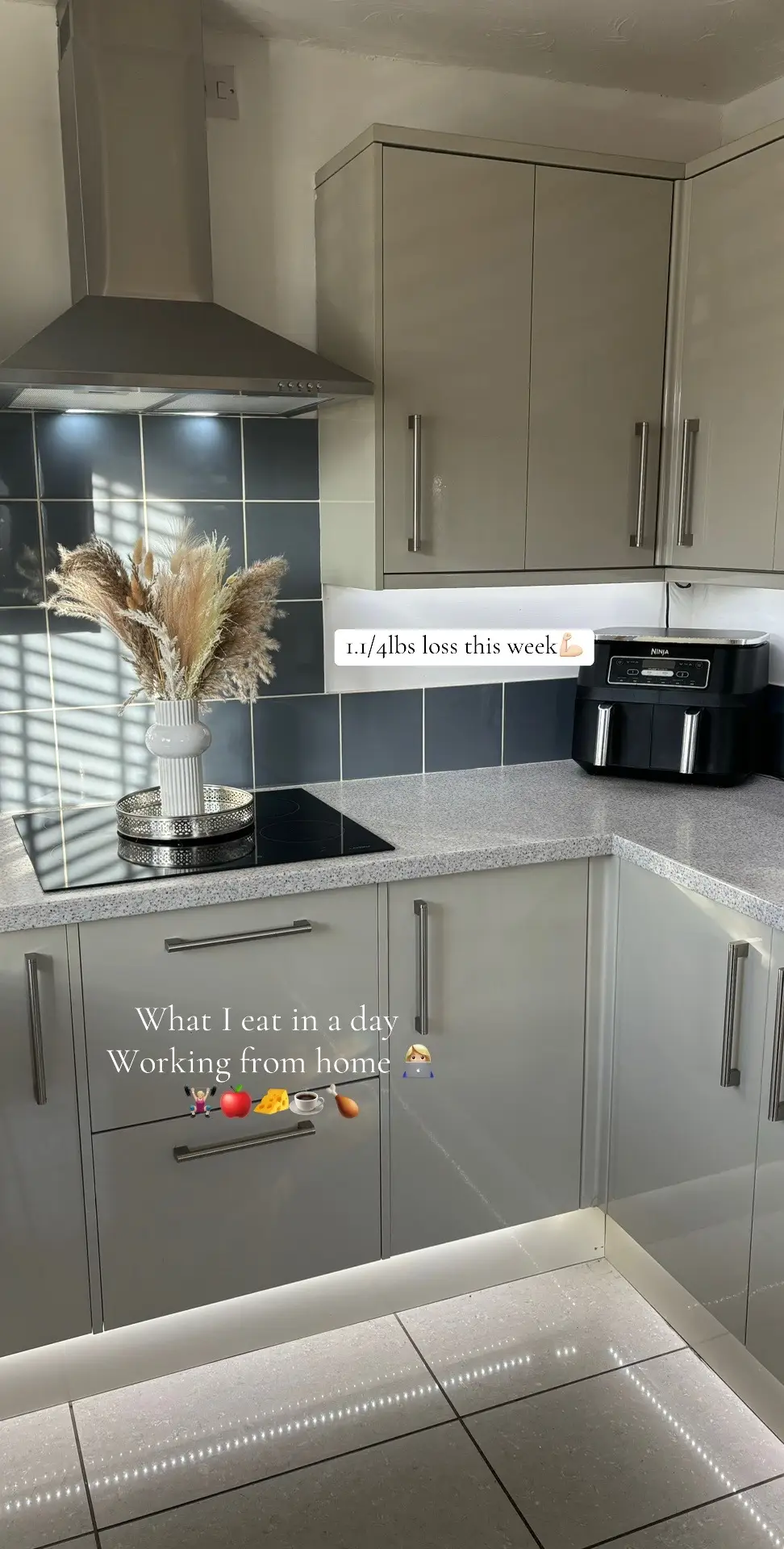 What i eat in a day working from home, im on anual leave tomorrow and at a festival all day so will be MIA tomorrow 😅 #wieiad #wieiadrealistic #whatieatinaday #caloriedeficit 
