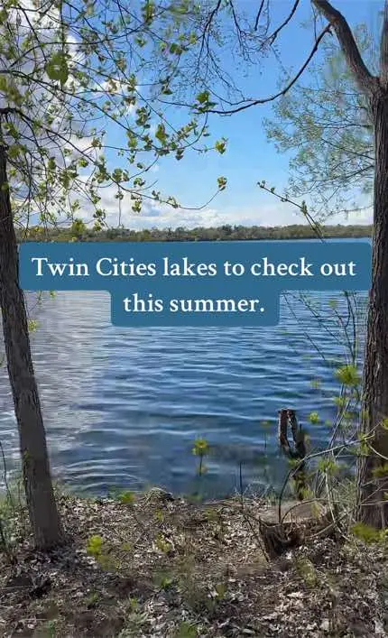 This beautiful lake is located in Minneapolis. With a bandshell that hosts live music throughout the summer and some nice snack options. It also has a couple of beaches for swimming, sailing and lovely walking paths. If you havent guessed it yet this is Lake Harriet. #minnesotacheck #twincitiesmn #mn #recommendations #minneapolisminnesota #lakes #mnlakes #summeractivities 