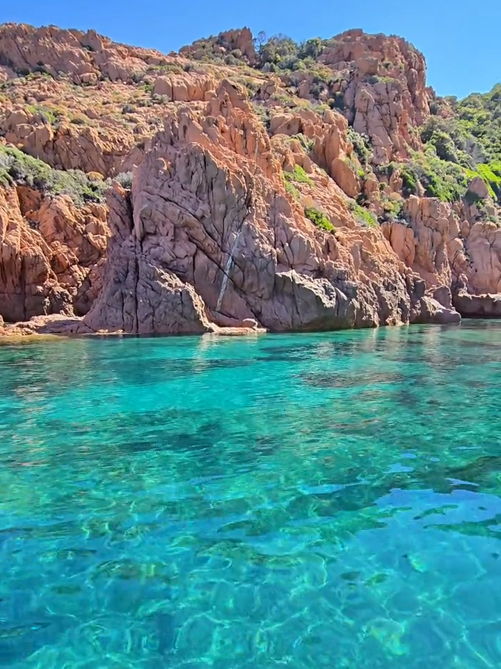 📌 Les Calanques de Piana... côté mer 😍 #LaCorseAutrement #CorsicanLife