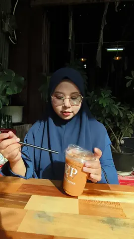 กินข้าวบ้างน่ะ วันๆโหยหาแต่ชาเย็น🤣