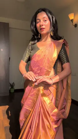 #sareedraping #saree #sareelove #sareestyle #sareehacks #howtostyleoutfits #fyp #fypシ゚viral  #foryoupage #foryou #alisamima 