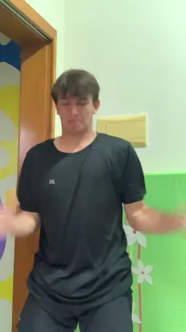 Preciso urgente cortar meu cabelo 👍🏻