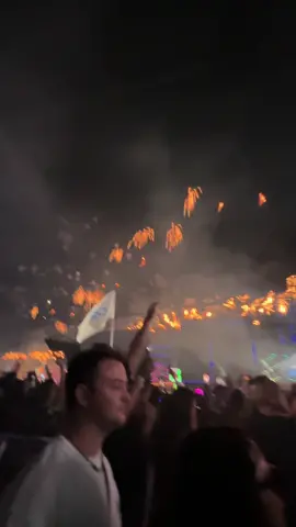 new unreleased Martin Garrix music during the fireworks show was a dream 🥹 #edclasvegas #edc #martingarrix #edc2024 #rave #headliners @Martin Garrix 