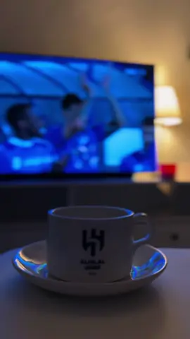 اكواب البطولة من الجميلة بانسي @Pansy | بانسي 💙💙🤍🤍 #تتويج_الهلال #الهلال #بطل_دوري_روشن #غينيس_للأرقام_القياسية #حفل_الهلال 