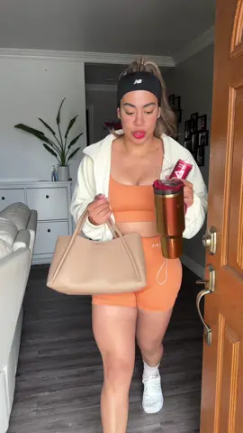Rutina de mañana. Mañana como ama de casa. Morning routine as a sahm. #morningroutine #rutinamañanera #morning #rutinademañana #momroutine 