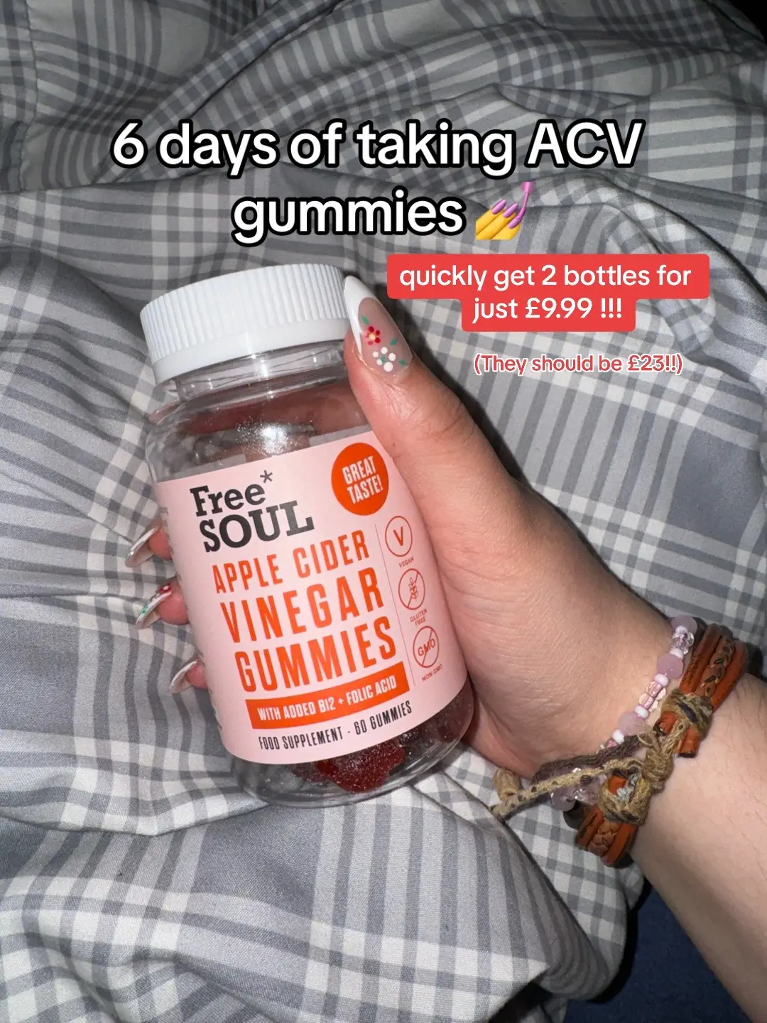 I was so skeptical about these but they taste amazing and i feel so so so much better #acvgummies #applevinegar #applecidervinegar #bloating #bloatingtips #beforeandafter #tiktokmademebuyit #TikTokShop #fypシ゚