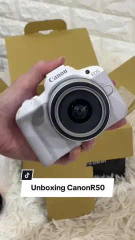 let’s unbox my new camera with me 🫶🏻📸 #canon #EOSR50 
