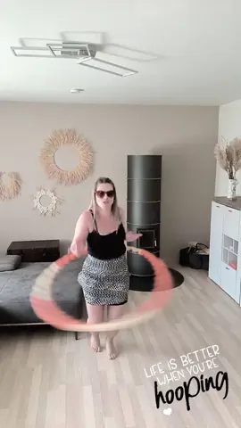 #Duettme #hulahoop #huladance #hulagirl #hulahoopdance #hulahoopgirl #Sport #weightlose #fun 