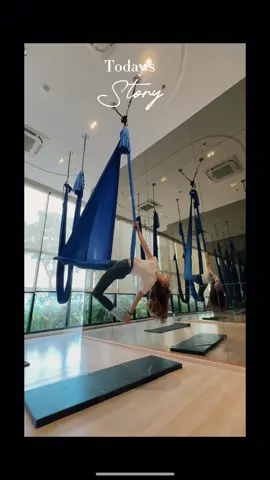 Private Yoga fly class for beginner ทดลองเรียนฟรี! #flyingmindd #yogafly #โยคะฟลาย #aerialyoga #aerialhammock #aerialovers #tiktokyoga #tiktokhealth 