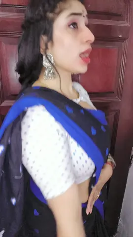 sirikum bothu jali ellam malli aguthu 😍♥️@AnakPulauPinang💙🌴💛 #chinnaveedu #trendingsong #fypシ #viral #🌻🦋 #heartsaree 