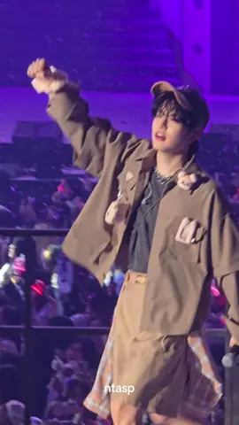puppy mong ✊🐶 #seungmin #skz #straykids #skzfanmeeting #skzfancam 