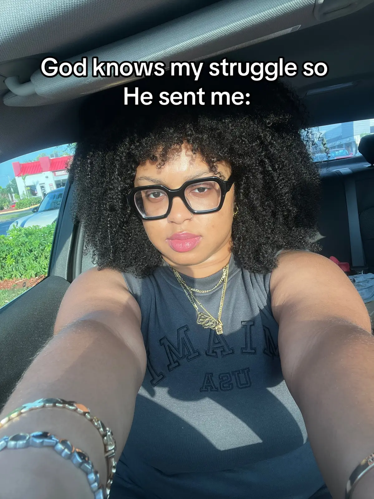 Im sorry but i love AI for Miss Chat and Miss Chat alone 😩😂 #chatgpt #ai #greenscreen #tiktok #marketing #designer #CREATIVES 