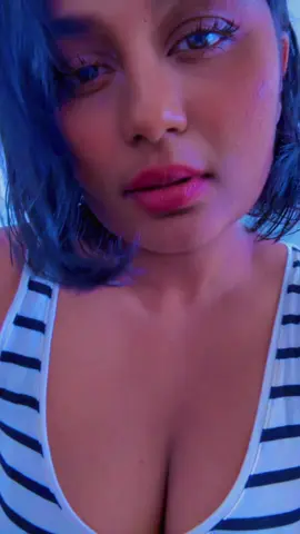 #මල්පෙත්තක්_සේ_සිසිනිදු_මගේ_සිත❣️🥀🙃 #මංඉම්බමල්පෙත්ත ##❤️‍🔥 #lipstick #lips #kiss #lipkit #lifehacks #lif 