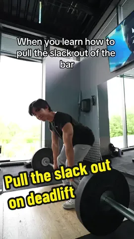 If deadlifts always feel awful on your low back, it could be that you’re losing / not maintaining core tightness on the deadlift. To avoid this, learn to pull the slack out of the bar before you go for the rep and properly brace by aiming to maintain a straight spine throughout  #fyp #Fitness #gym #bodybuilding 