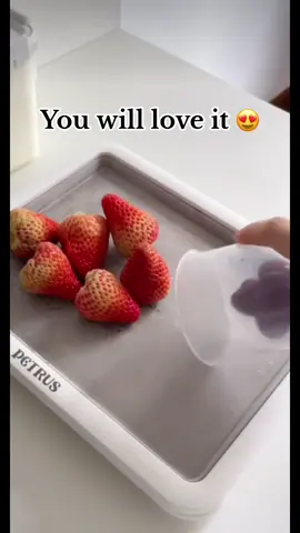 OMG it’s flavor is so good  😋 you should try it 😊 ##petrus##icecream##yummy##mukbang##asmr##cooking##cook##icecreammaker##strawberry##fruits##flavor##asalbeautypalace##asmrfruit##asmrcooking##cookingathometiktoktv##viral##kesfet##trend##fy##explore##new