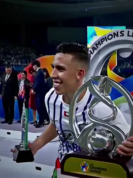 سفيان رحيمي يتوج بجائزة الهداف وجائرة أفضل لاعب في دوري أبطال آسيا بعلم المغرب 🇲🇦 ⭐️  #rahimi #sofianerahimi #marocaine🇲🇦 #maroc #marocco #football #footballedit #footballtiktok #viral 