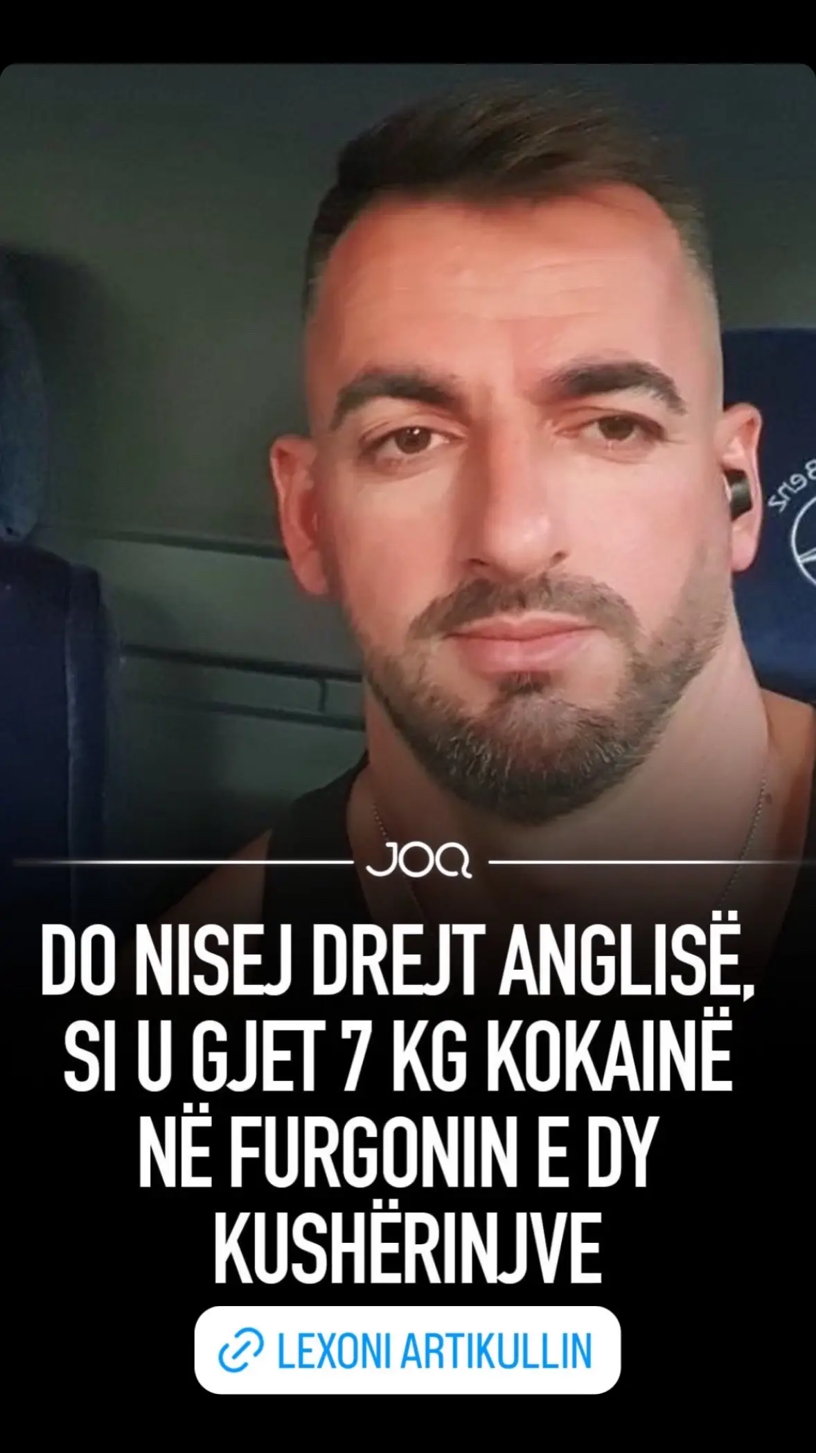 Arjan Doçi, 38 vjeç dhe Mentor Çuni 39 vjeç janë dy të arrestuarit pas gjetjes së 7 pakove me kokainë, me peshë 7 kg e 300 gram, në një furgon mallrash Portin e Durrësit. Mbrëmjen e djeshme furgoni ka shkuar në portin e Durrësit për tu nisur drejt Barit, (Itali) dhe më pas destinacioni përfundimtar ishte Anglia. Por pas sinjalizimeve se brenda tij kishte sende të paligjshme, furgoni i është nënshtruar vijës së dytë të kontrollit. Skaneri ka zbuluar 7 pakot me kokainë poshtë sediljes së shoferit, në një fund të dyfishtë në formë xhepi fundor që të ishte e vështirë të identifikohej nga policia. Kokaina ishte paketuar në qese vakumi për të mos u nuhatur nga qentë anti-drogë. Në cilësinë e provës materiale, policia ka sekuestruar 7 kilogramë e 300 gramë lëndë narkotike kokainë, 4 celularë, fugoni, 3950 euro, 21 700 lekë, 150 korona suedeze dhe 60 franga. Doçi është shoferi i furgonit të transportit të mallrave nga Shqipëria në Angli dhe anasjelltas ndërsa Mentor Çuni pronari i furgonit. Dy të arrestuarit janë kushërinjë me njëri-tjetrin, por nuk dihet nëse në këtë rrjet trafiku ka edhe persona të tjerë.