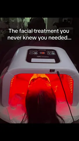Let's shed some light on LED therapy ✨ It's like giving your skin a boost of natural goodness. Think fewer breakouts, smoother texture, and that lit-from-within glow. #ledtherapy #skincare #facialtreatment #yyc #skintreatment #skincaretips #creatorsearchinsights 