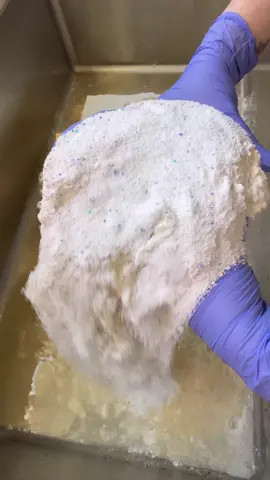 Time to flip it! I’m a day late but here it is….Friday flip it. Squeeze first pour second! #CleanTok #spongetok🧽 #paste #powder #powderbomb #powderbombsqueezes #spongesquad🧽 #asmrtiktoks #oddlysatisfying #sudsycleaning #suds #laundrytok #laundrypowderasmr #pine #lemoncomet 
