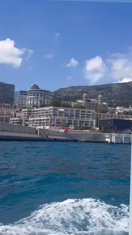 Grand Prix de Monaco, Kraft(y) style, day 1… 🇲🇨🛥️🎉🍷🏎️ Off we go… 🤟🎉🇲🇨 After months of planning, I was delighted to finally kick off my F1 Monaco GP Party today for a very select group of VVIP clients of @sothebysrealty.france and @alexanderkraft.montecarlo on the breathtakingly beautiful yacht of fellow entrepreneur Gary Friedman, Chairman & CEO of global design empire RH.  My 50 guests, @camillacardone and I had the immense privilege of following the Grand Prix de Monaco on this unique boat anchored at the perfect spot, just across from the start - and finish line. Naturally, I made sure that @kraftoni.negroni ‚s , freshly mixed Bellinis from @cipriani , caviar from @petrossianparis , gourmet food and AK Selection cigars by @egm_cigars flowed freely, creating a truly unique atmosphere that was appreciated by all! And when my fellow Monegasque @charles_leclerc qualified for the pole position on @scuderiaferrari , day 1 of the Monaco GP could not have ended any better, perfectly setting the stage for tomorrow’s revelries… ! To be continued in 12 hours… 😉🤟🇲🇨🛥️🎉 #saturday #inspiration #monaco #event #car #racing #party #entrepreneur #motivation #classy #design #luxury #Lifestyle #rhthree #goodvibes #rhthree 