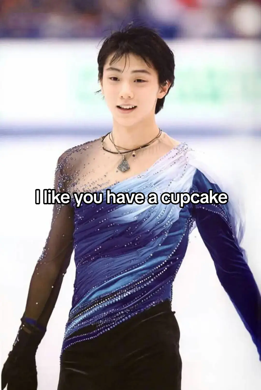 something about the compression outfits are so good ( fake body ) #yuzuru #yuzuruhanyu #hanyuyuzuru #IceSkating #thisisdonebyproffesionals #donottrythisathome 