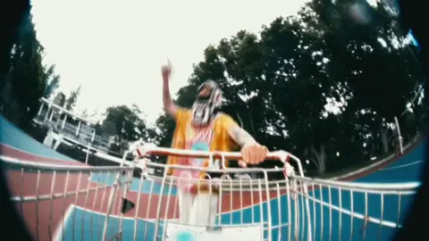 DENGARKAN TANAH. Ft Dongker, Syilva. 