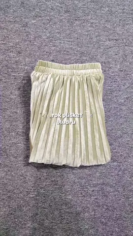 waktunyaa upgrade ke rok plisket mewah🎀✨️🫶 #rok #rokplisket #rokplisketpremium #rokplisketbludru #outfitideas 