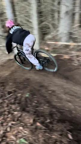 Loamers 4 dayzzzz 🫶🏼🌸💓 #mtb #mtblife #freeride #mtbdaily #ytindustries #mountainbike 