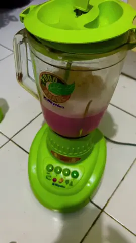 Suara mesin blender spead 1 #minuman #blender #rasastroberi #mesinblenderserbeguna 