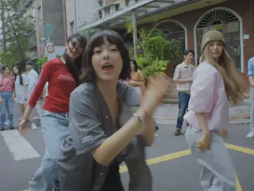 NewJeans - How Sweet [Hanni mv edit] #hanni #newjeans #howsweet 