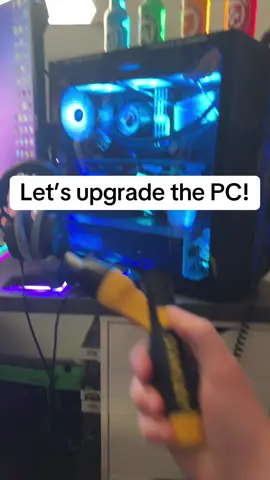 trust me I do know how to build computers so this doesnt happen. most of the time anyway 😬 #pc #bluescreen #pcgaming #computer #cpu #gpu #pcsetup #camera #sony #fyp #foryou #foryoupage 