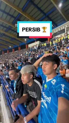 Penantian setelah 10 tahun tinggal selangkah lagi 😍  #Persib #Juara #Liga1 #MasHazard 