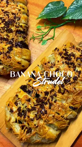 Gak pake lama langsung ludesss gak bersisa 🤤🤤 #strudel #banana #bananastrudel #bananas #recipesoftiktok #EasyRecipe #food #cooking #cemilan #jajanantiktok #fyp #cemilanviral #reseptiktok #resepsimple #masakansimple #masakanrumahan #menu #snack #Foodie 