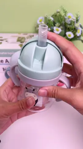 Botol minum sedotan training cup baby #botoltrainingcup #botolminummotivasi #botolminumviral #botolminum #botolminumlucu 
