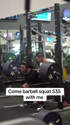 Come Barbell squat 535 with me let’s get it 💪🏾✅ Tag / Share / Save  #barbellworkout #barbellsquats #legdayeveryday 