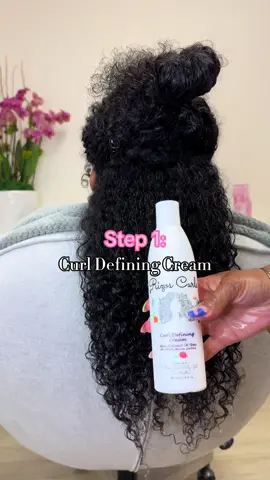 Definied curls on 3C hair ✨➰💓 Shop at Target 🎯 #curlyhairtutorial #curlyhairroutine #curldefinition #curlcream #stylinghair 