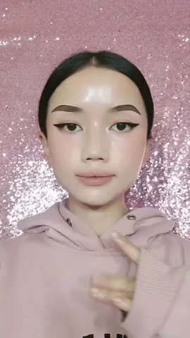 Membalas @user3149882541150 ini makeup ala manusia versiku  cma Alis,  elener, sunscreen+day cream + blush on+ lipen setip 
