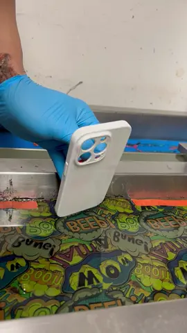 Hydro Dipping IPhone Cover #satisfying  #hydrodipping 