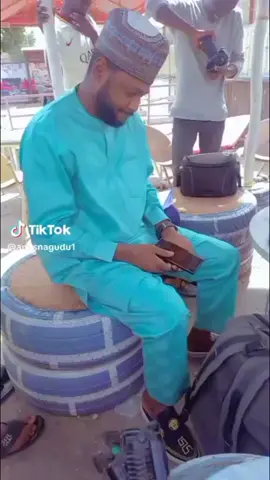 Mai gida Adam Zango ikon allah  #nazirusakinwaka #adamzango #autamgboy #farinwatashakallo 