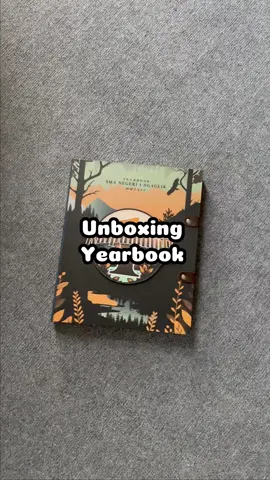 Siapa nih yang gak sabar nunggu buku tahunannya datengg ???? >< #yearbook #yearbookindonesia 