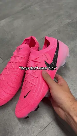 They told us boys don't wear pink 😁 come on, this Nike collection is firee! 😍 #footballboots #nike #nikefootball #phantom 