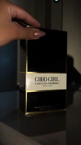 Perfume Carolina Herrera Good Girl Feminino Eau De Parfum, temos disponível em três tamanhos! #fy #goodgirl #perfumeimportado 