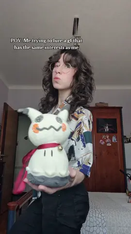 Also the difference that it makes when I dry my bangs in the opposite direction 🤣 #vultureculture #bats #vampire #hellsing #mimikyu #lgbt 