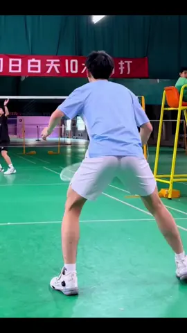 Kỹ thuật đỡ cầu khi cầu vào người #caulongshop #thethao #cầulông #vợtcầulông #badminton #caulong #trendcaulong #caulongthegioi 