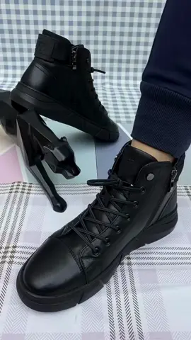 Sản phẩm đang TOP thịnh hành hiện vẫn còn đủ size nha ae#giaynam #giaybot #giaydep #giayhottrend2024 #botthinhhanh 