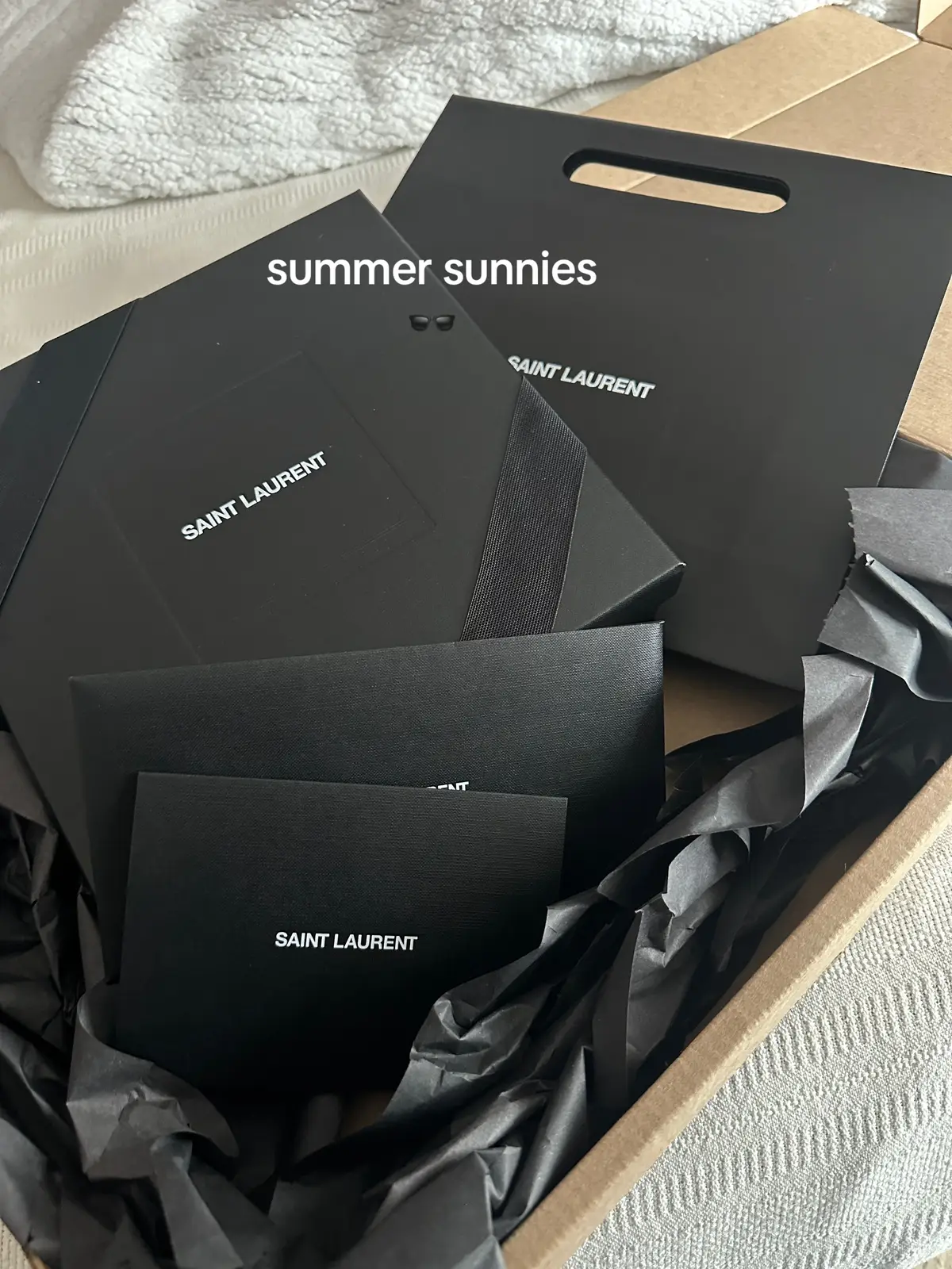 #sunglasses #ysl #saintlaurent #yslsunglases #sl462 #Summer #funinthesun #blackgirltiktok #foryou #fypシ゚viral #foryoupage #luxurylife #blackgirlluxury #plussize #summervibes #fashion @SAINT LAURENT 