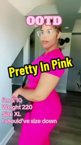 Can’t believe this 2 piece set is less than $12… I should’ve size down… loving this #twopieceset #prettyinpink #yogaset #comfyclothes #trending #tallgirlfriendly #OOTD #tiktokshop #tiktokmademebuyit #getitbeforeitsgone 