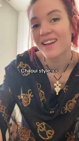 Vous aimez le style chaoui?  #chaoui #emmysaku #fyp #amazigh #kabyle_girl #international #kabylesdeparis♓️ #france #bijouxkabyle #bijouxchaoui #bijouxtouareg 
