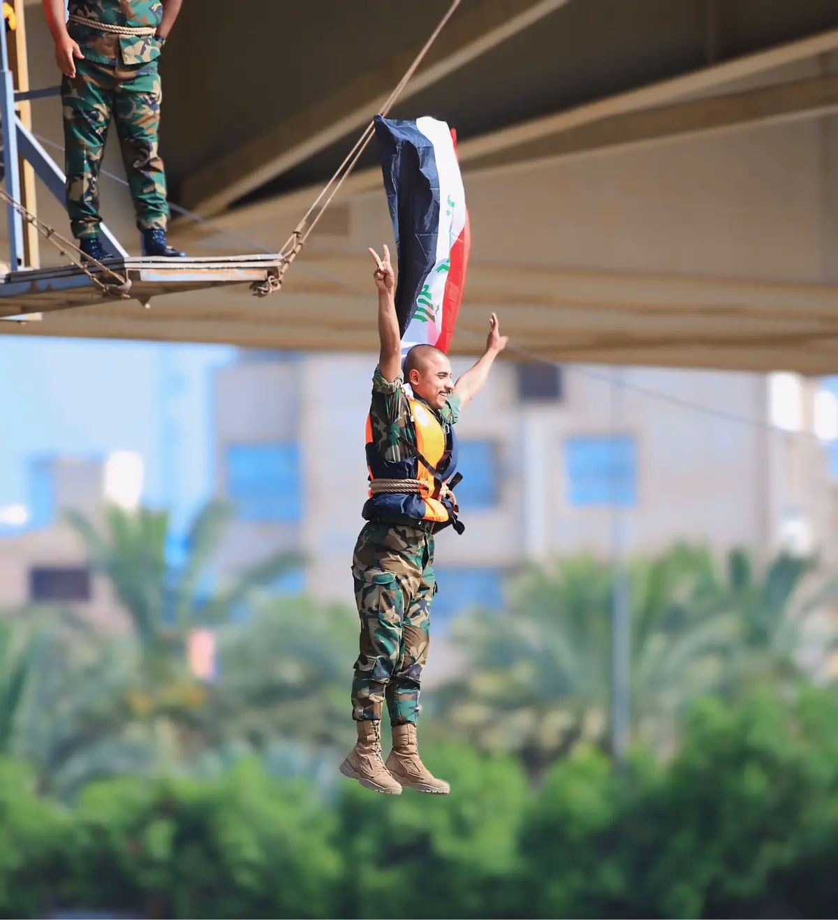 صور بعدستي لقفزة الثقة لابطال الكليه العسكرية من اعمال شركتي N1للتصوير والانتاج الفني #قفزة_الثقة #الكليه_العسكريه_مصنع_الابطال #الجيش_العراقي #المصور_مرتضى_احمد #مرتضى_احمد 